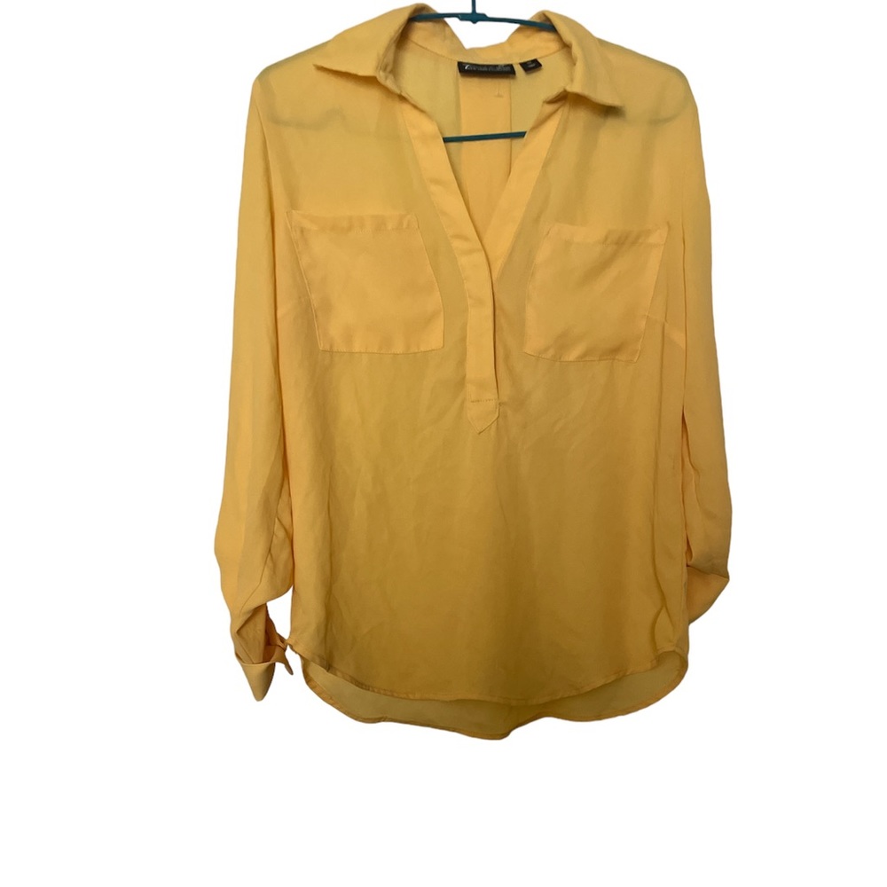 7th avenue yellow blouse New York & company Size XSmall V Neck 3/4 sleeveless